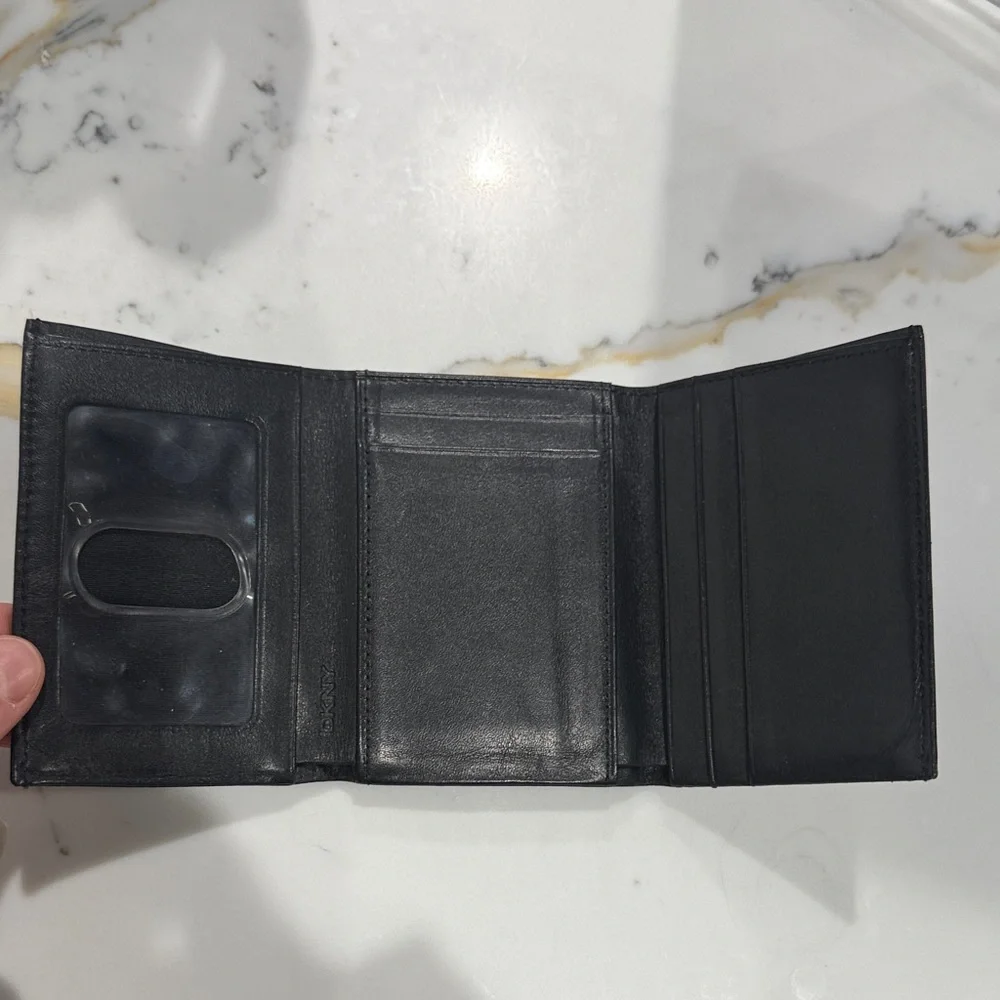 DKNY Classic Black Card Holder